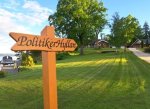 Sikhall2026_politikerhyllan_skylt
